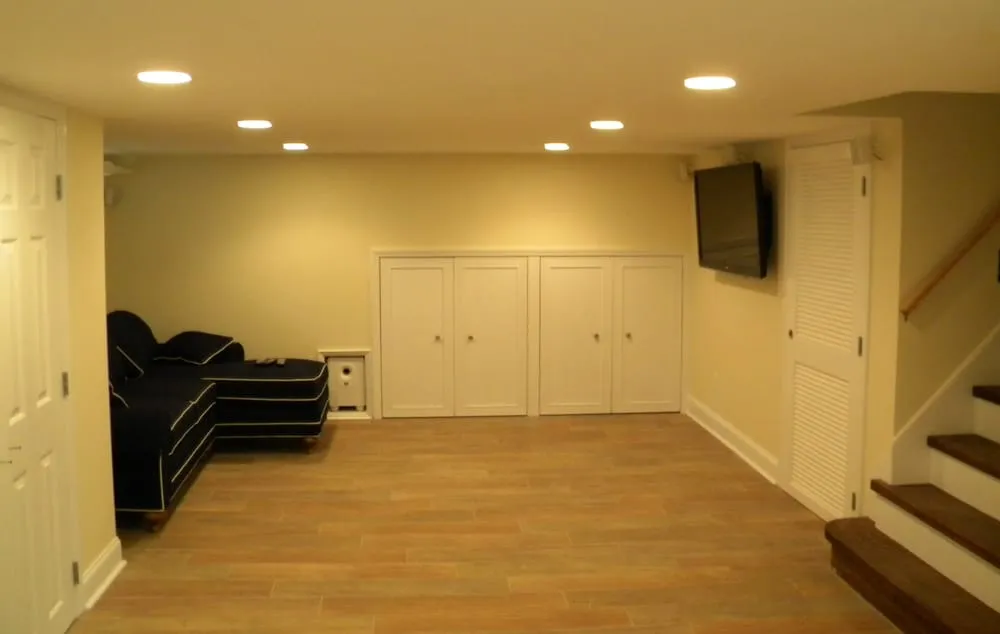 Slide of Econolec Electric Company