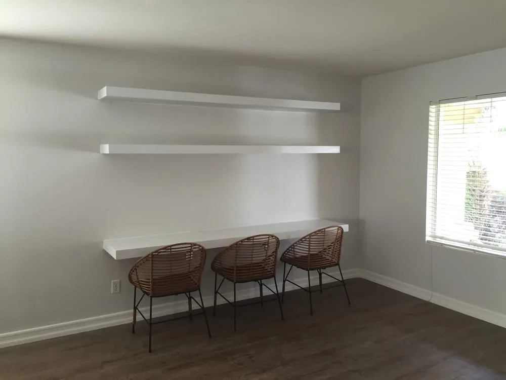 Professional electrician providing lighting installation in , 