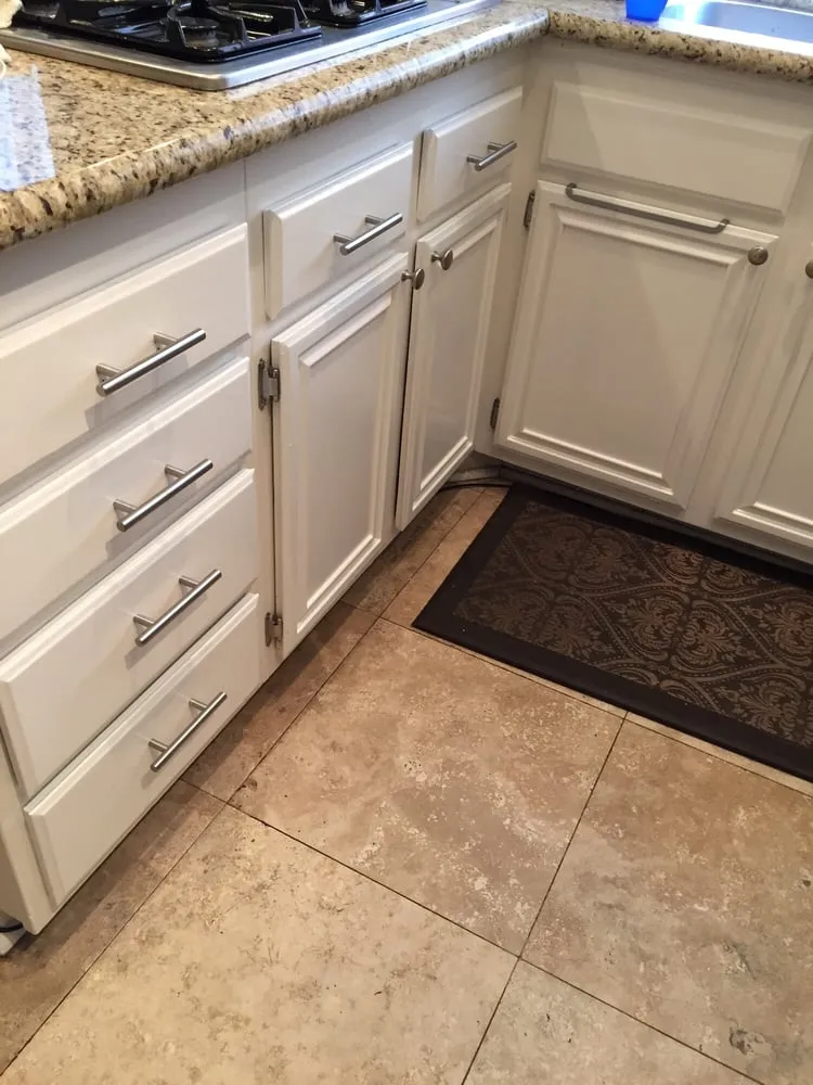 Professional outlet and switch repair in ,  by EcoPeak Construction