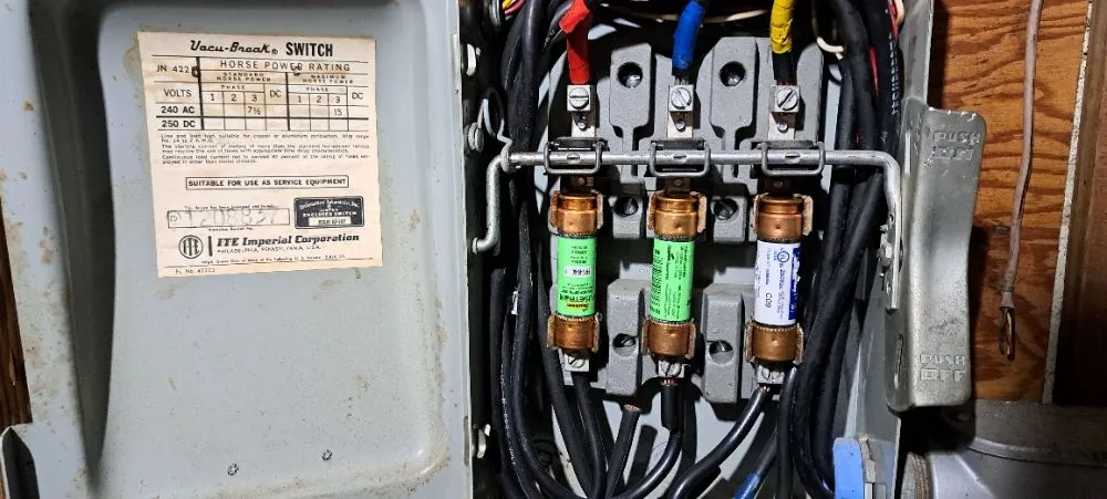 Reliable circuit breaker repair service in ,  - Ecosmart Electric