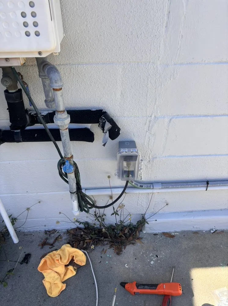 Slide of Ecuafrance Electric