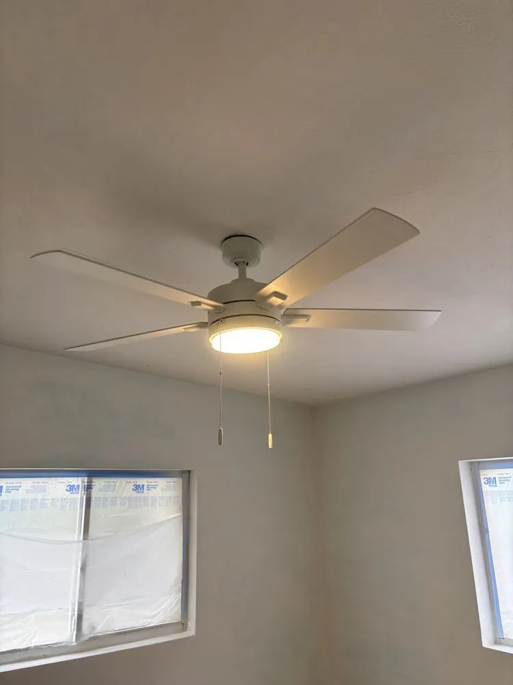 Slide of Ecuafrance Electric