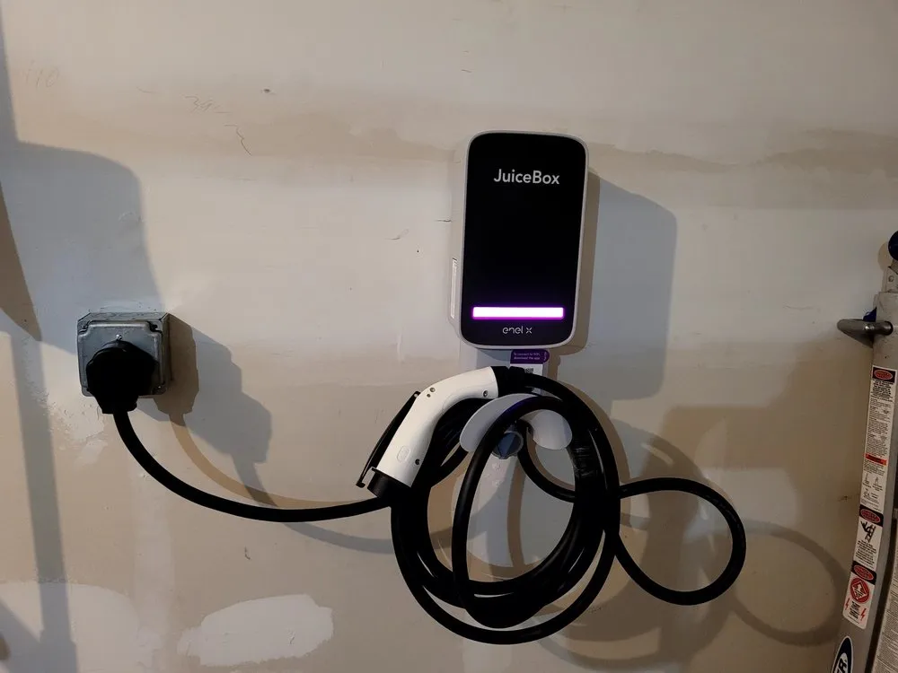 Slide of ED TV Mount