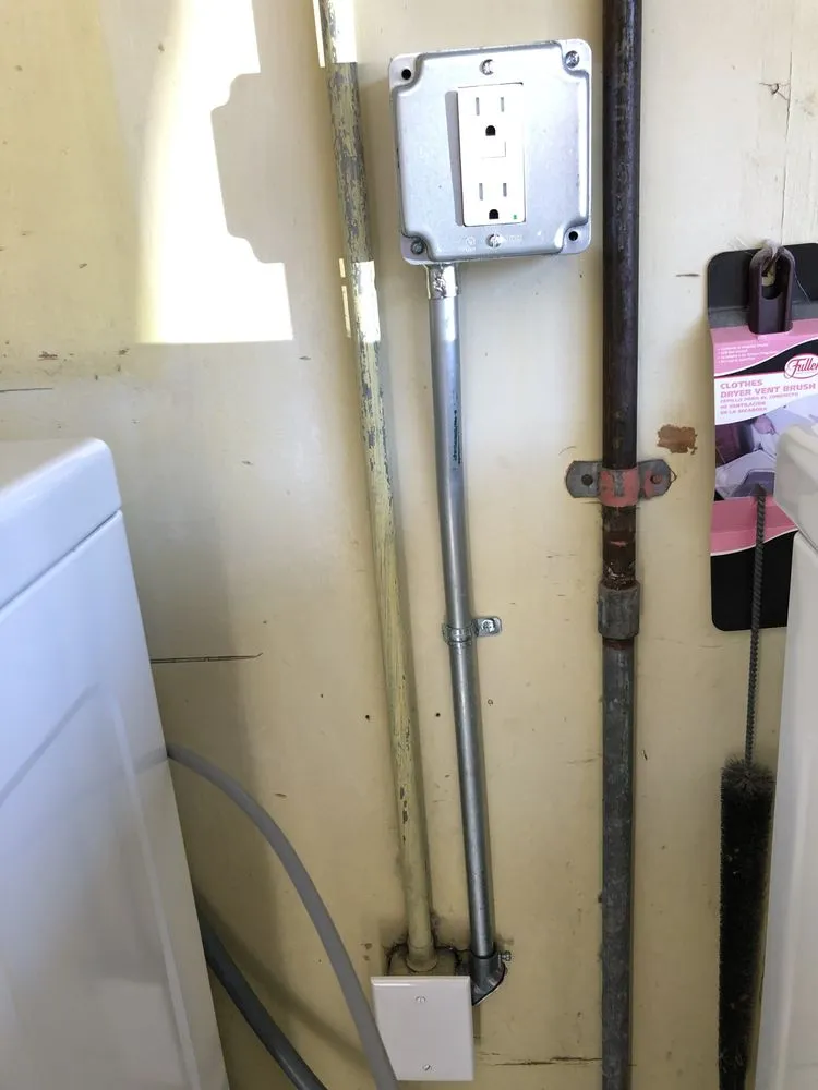 Slide of Edam's Electric