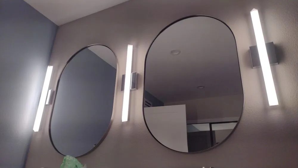 Slide of Edgar Gonzalez Electrician