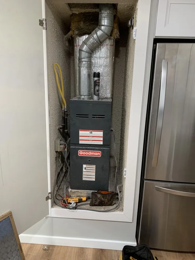 Slide of Edgars Service & Repair