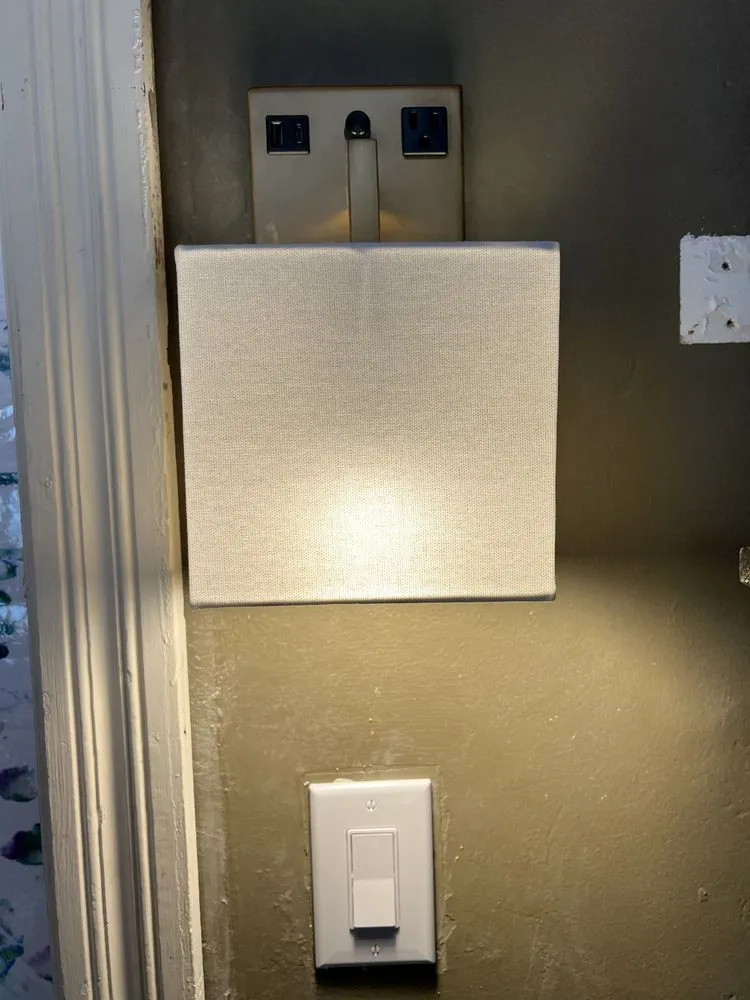 Affordable electrician providing circuit breaker repair in ,