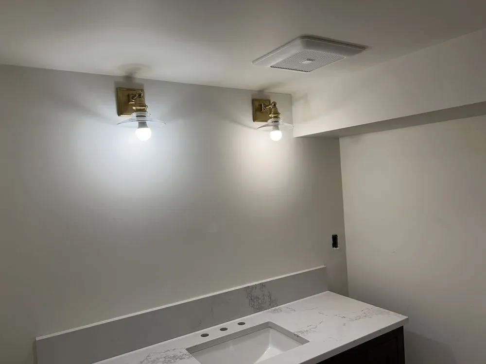 Slide of Edi’s Electrical Services