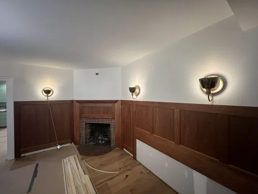 Edi’s Electrical Services Logo