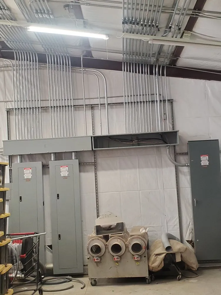 Certified electrical service for homes in emergency electrical service, by