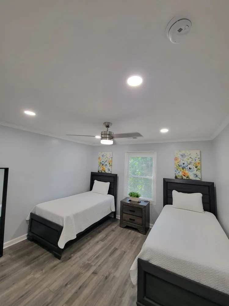 Slide of Edlectric Services