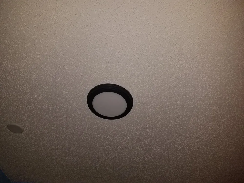 Slide of Ed's Fans & Fixtures