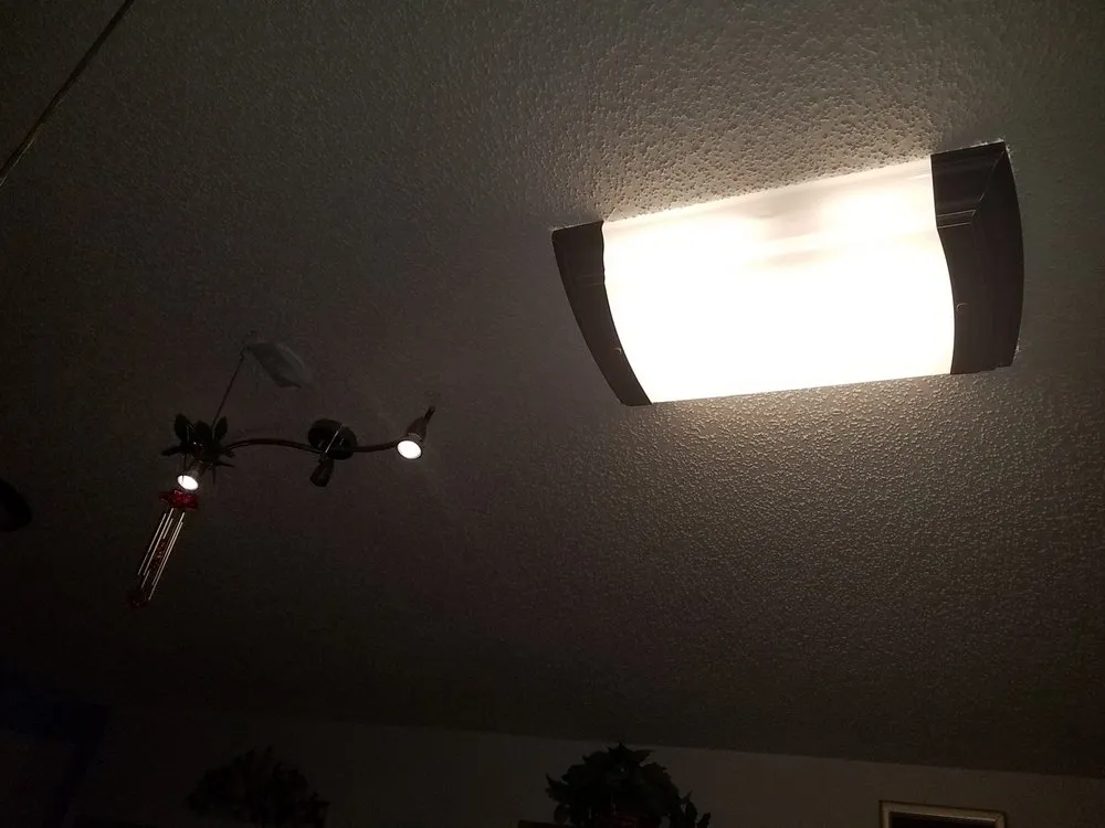 Slide of Ed's Fans & Fixtures