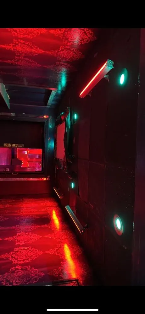 Professional circuit breaker repair experts serving , - Edson Electrical Services