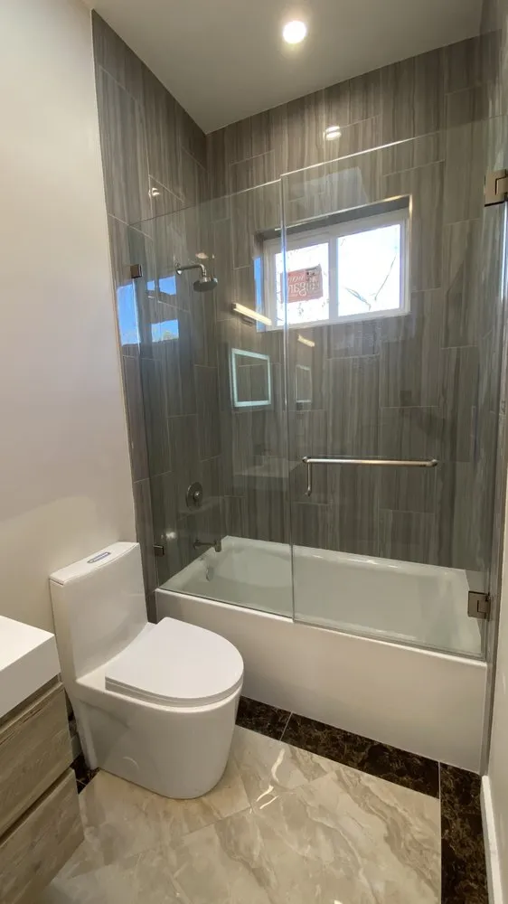 Slide of Eduardo's Handyman Services