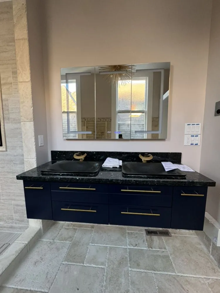 Slide of Eduardo's Handyman Services