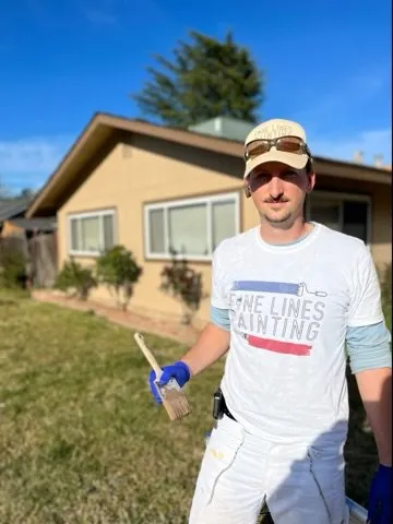 Expert electrician providing panel upgrade in South Pittsburg, TN - Edwards Fine Lines Painting & Remodeling