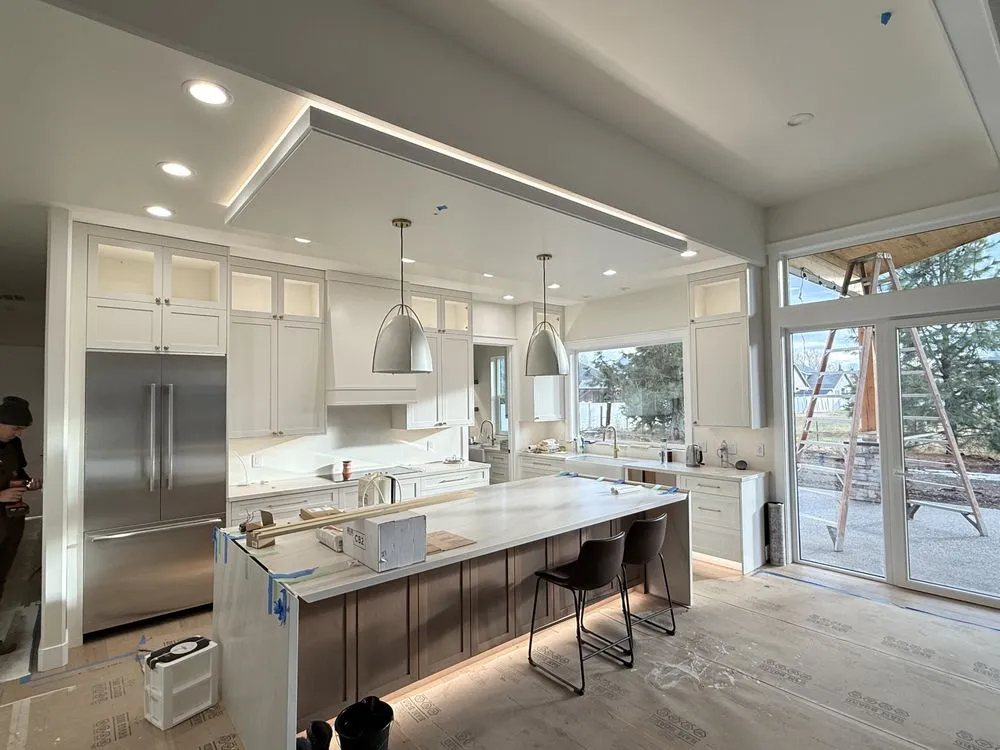 Slide of E&E Electric