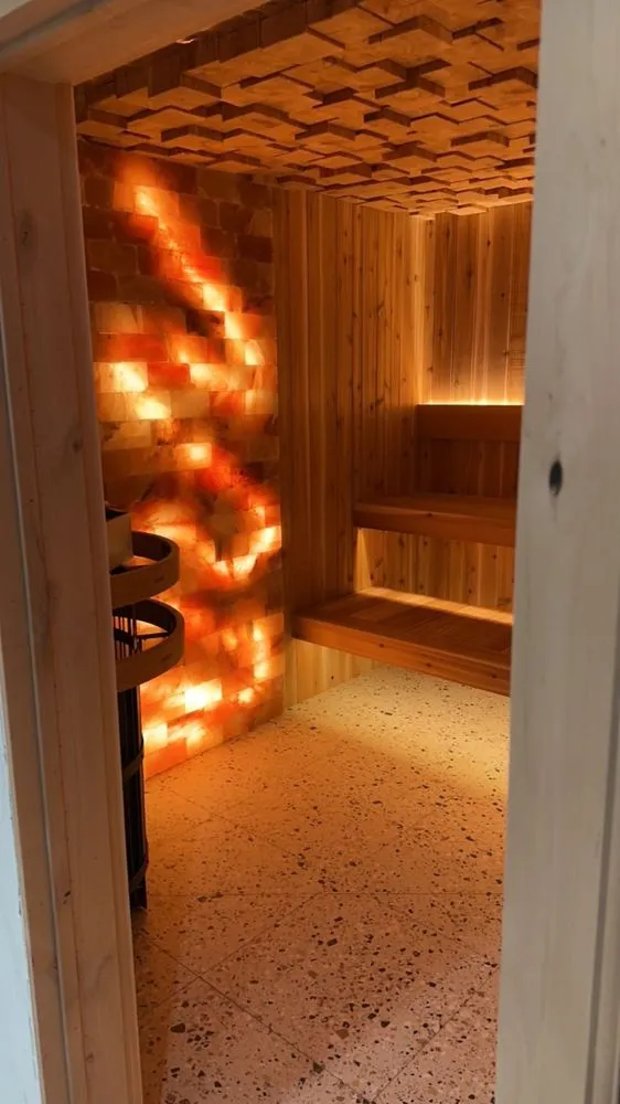 Slide of E&E Electric