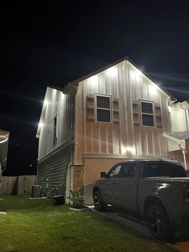 Slide of E&E Electrical Services