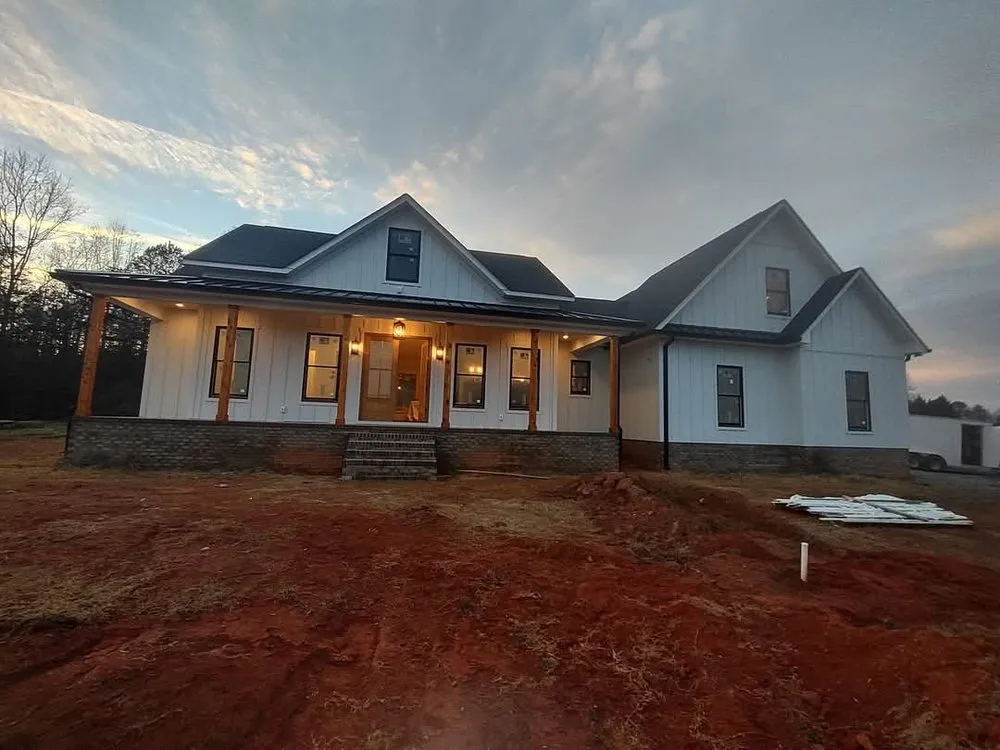 Licensed electrician providing emergency electrical service in Lawndale, NC - EEC Electric
