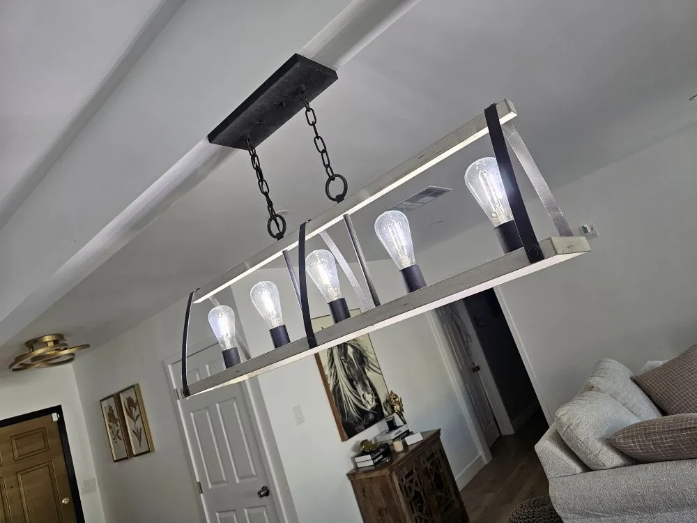Expert electrician providing electrical repair in Pacoima, CA - EES Electric