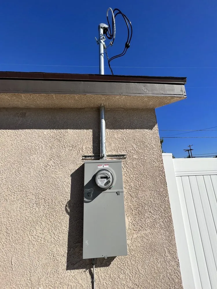 Affordable wiring installation experts serving Pacoima, CA - EES Electric