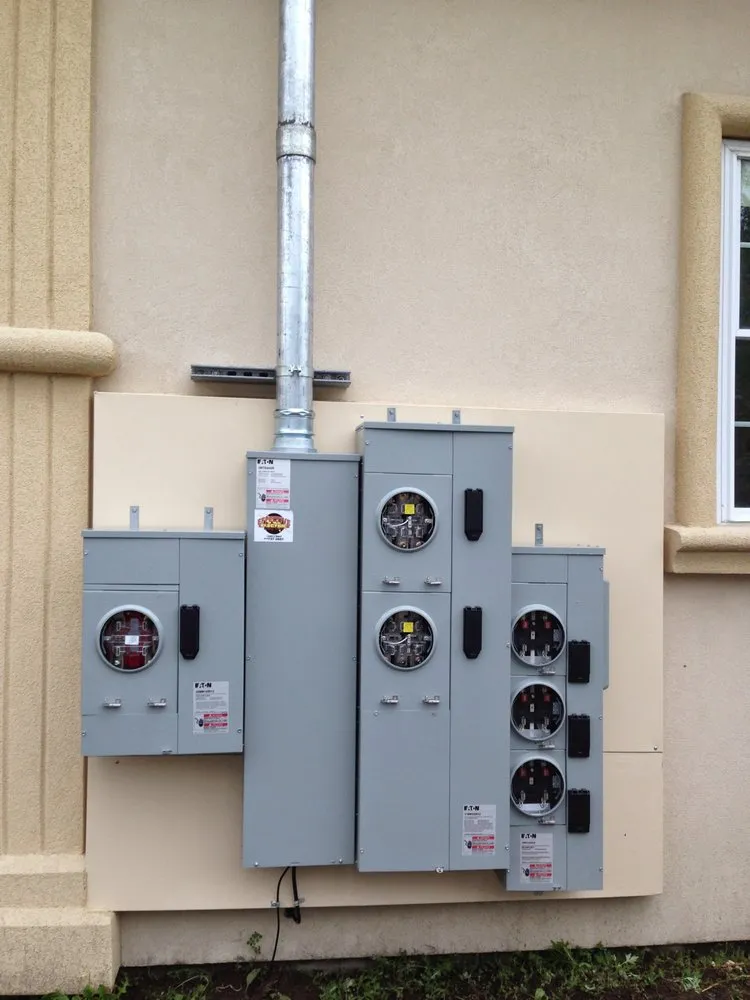 Professional electrical repair experts serving Cortlandt Manor, NY - Effective Electric