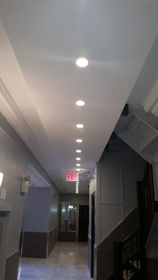 Expert outlet and switch repair service in Cortlandt Manor, NY - Effective Electric