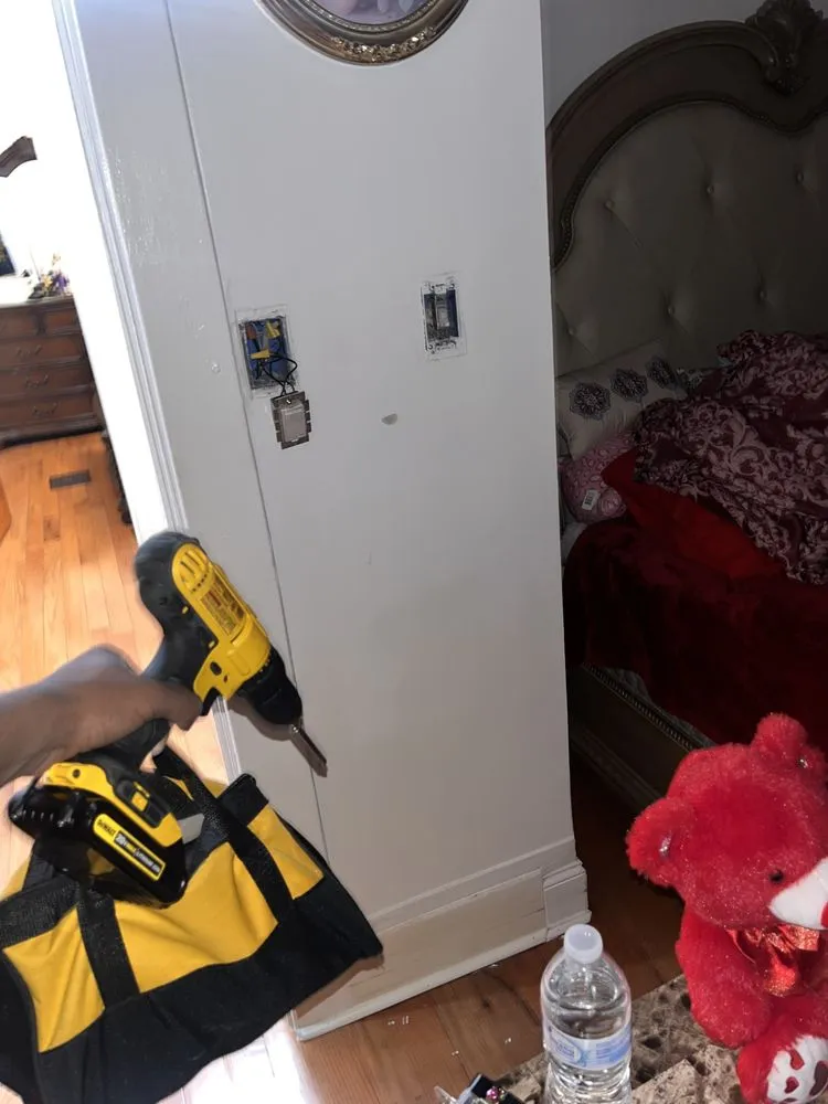 Slide of EJ Electrical