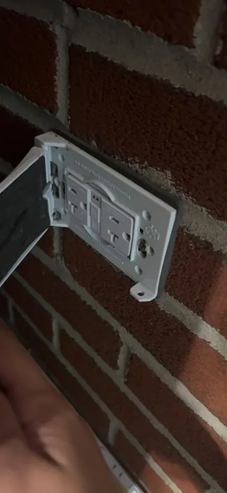 Slide of EJ Electrical