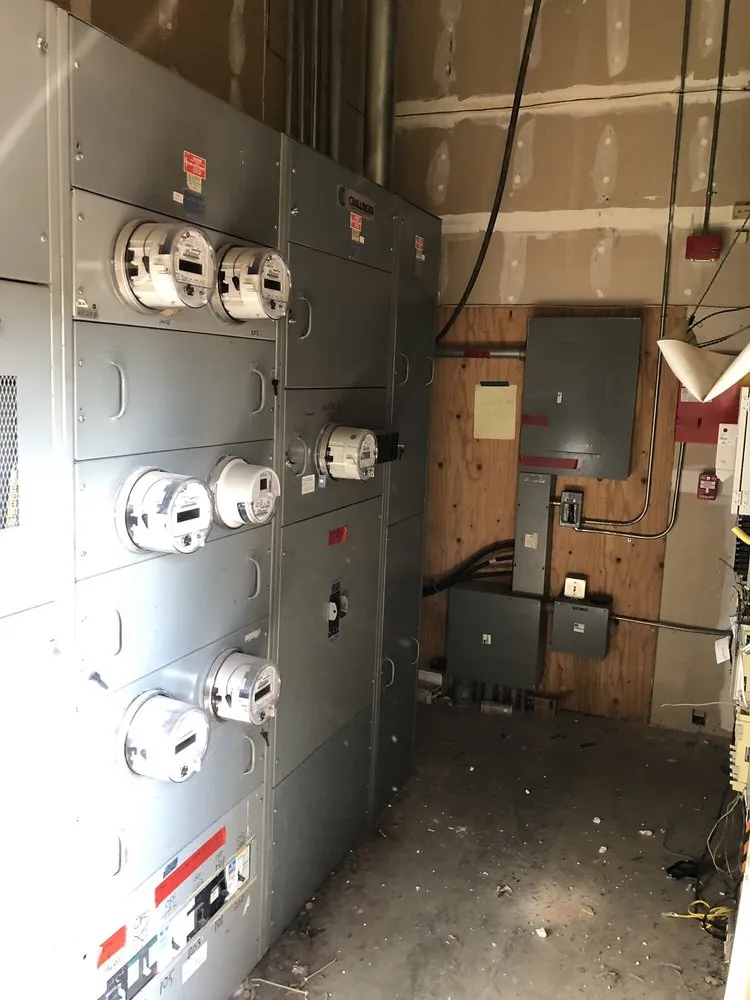 Slide of Ej Shank Electric