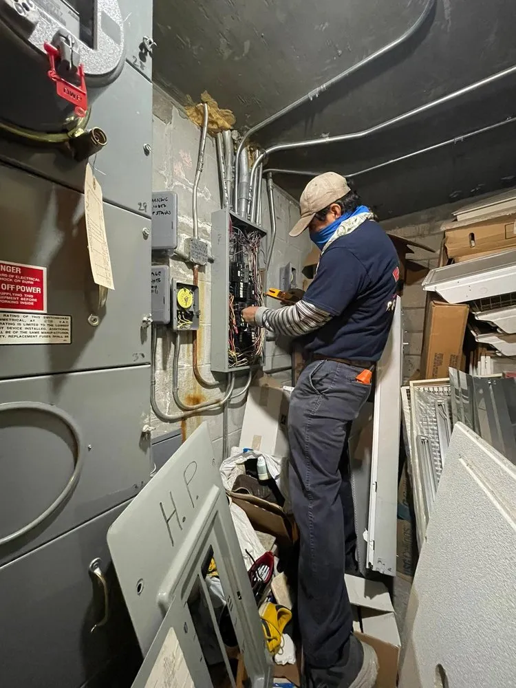 Reliable lighting installation experts serving Tarzana, CA - EL Electric
