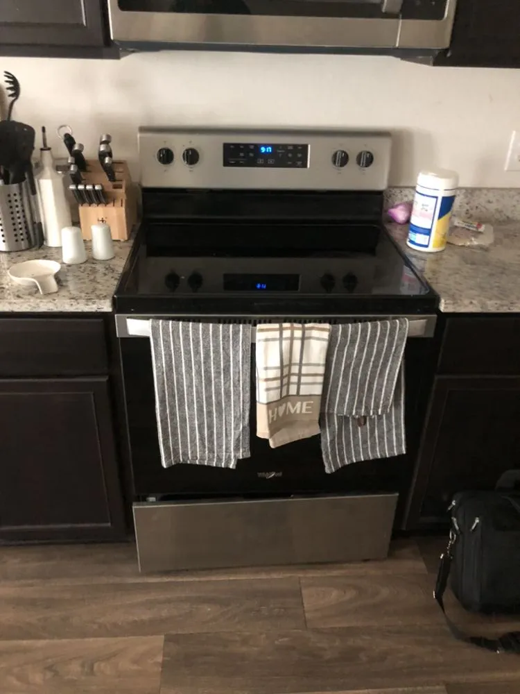 Slide of El Marco Appliance Services