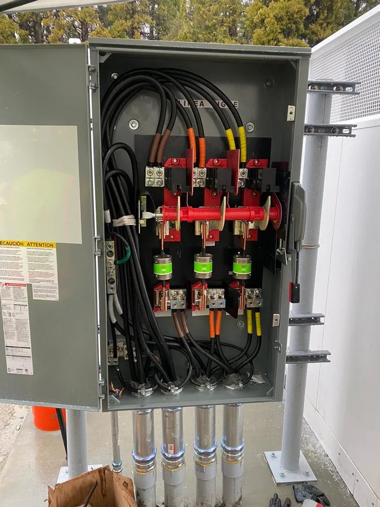 Slide of El Rayo Electric