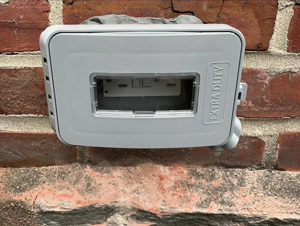 Slide of El Segundo Electrical Contractors