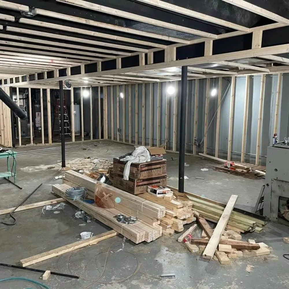 Emergency electrician providing outlet and switch repair in , 