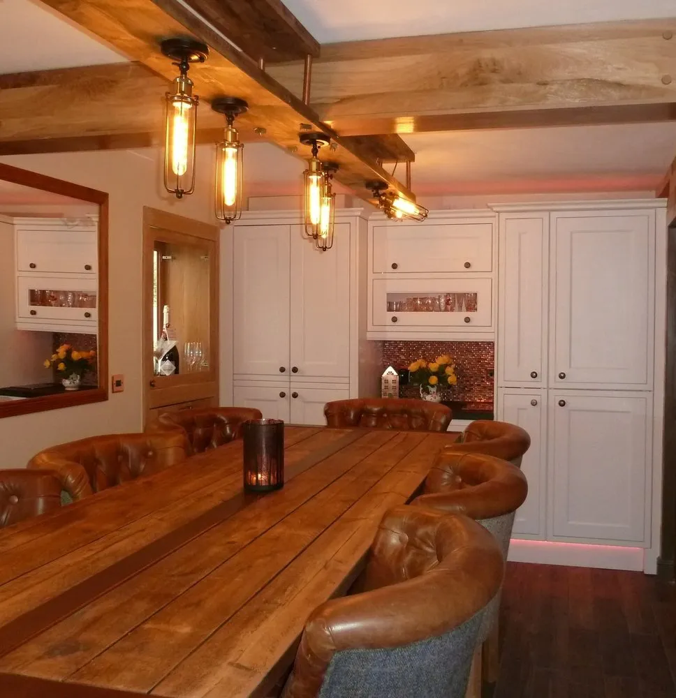 Slide of Elder Emergency Electrician