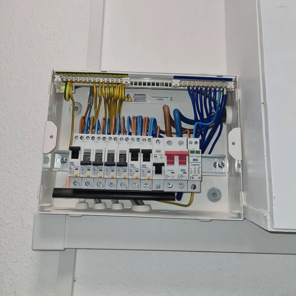 Slide of Elder Emergency Electrician