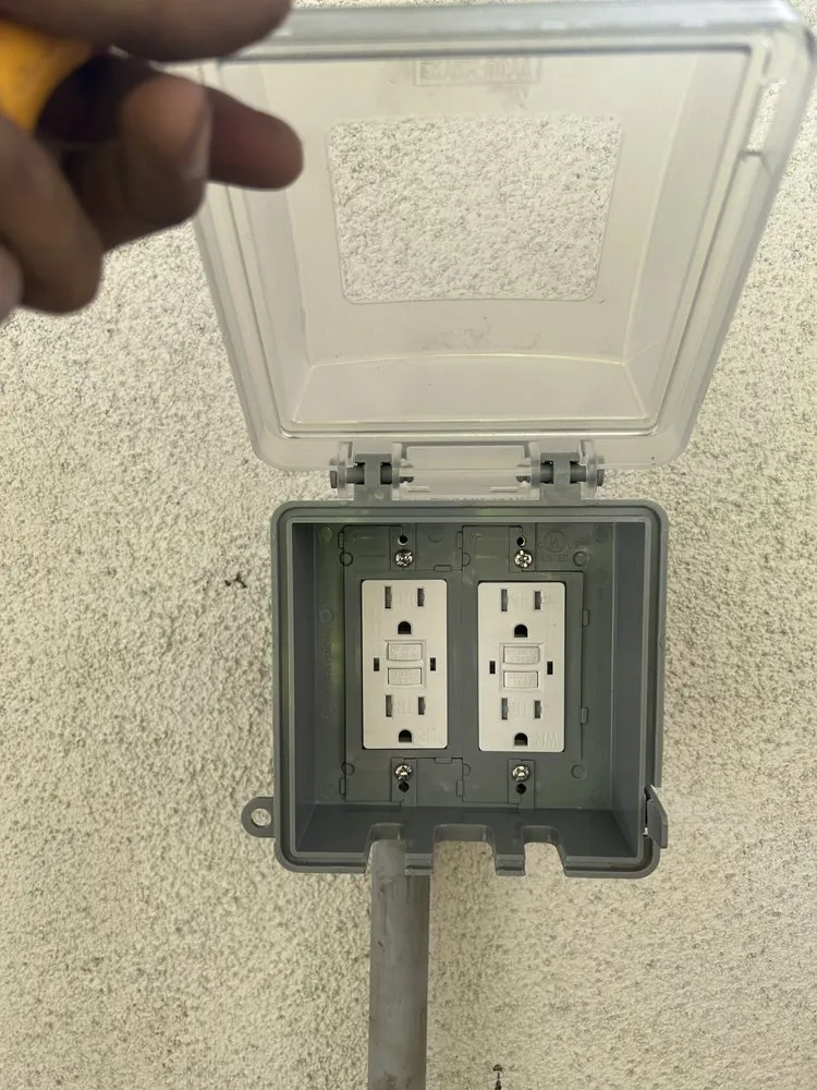 Affordable electrical repair service in San Fernando Valley, CA - Elecristian Electric