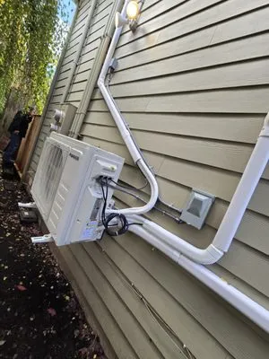 Electech Lighting And Electric Logo