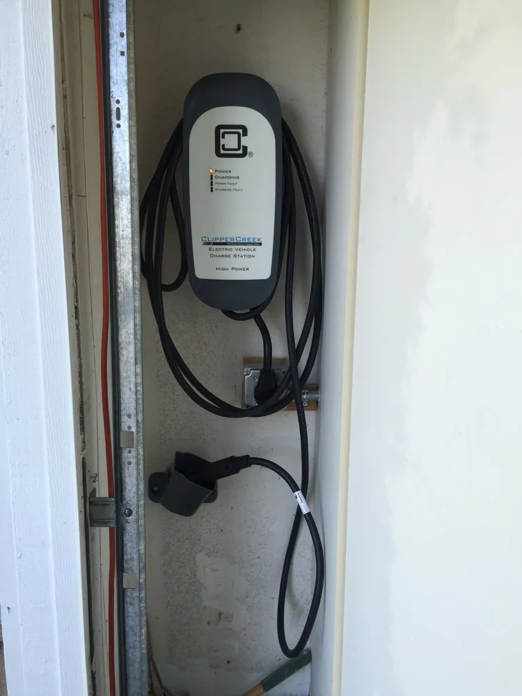 Slide of Electreecity Contractors & Design