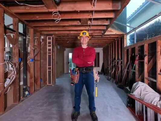 Electreecity Contractors & Design