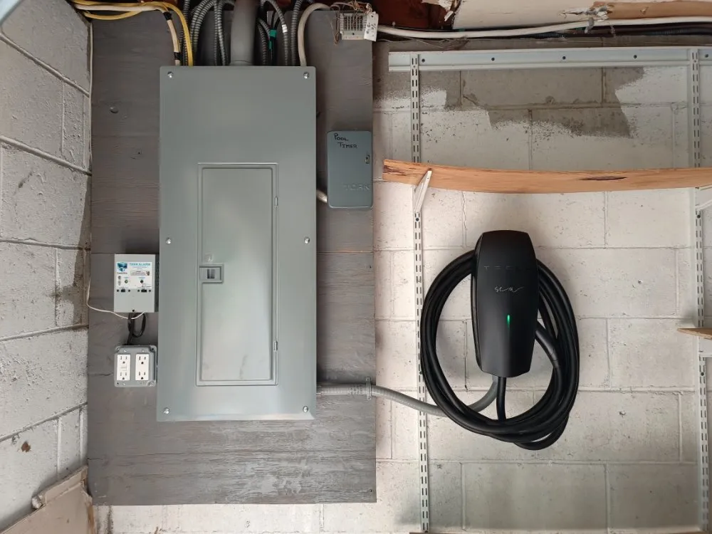 Slide of Electri-Tech