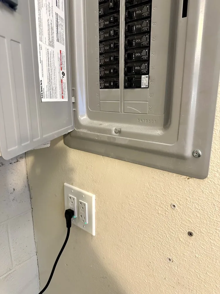 Professional circuit breaker repair service in ,  - Electric And Lighting Services