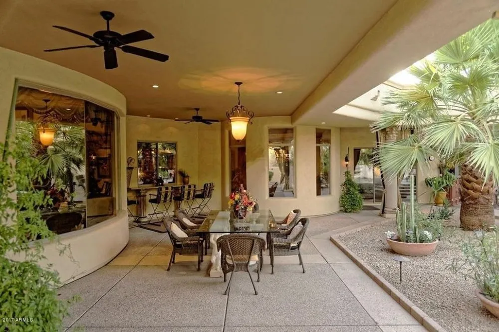 Slide of Electric ArtTech