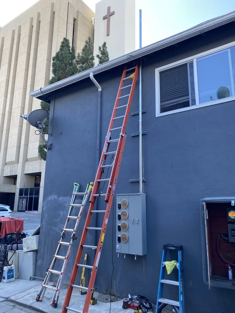 Emergency outlet and switch repair in Pico Rivera, CA by Electric Brothers