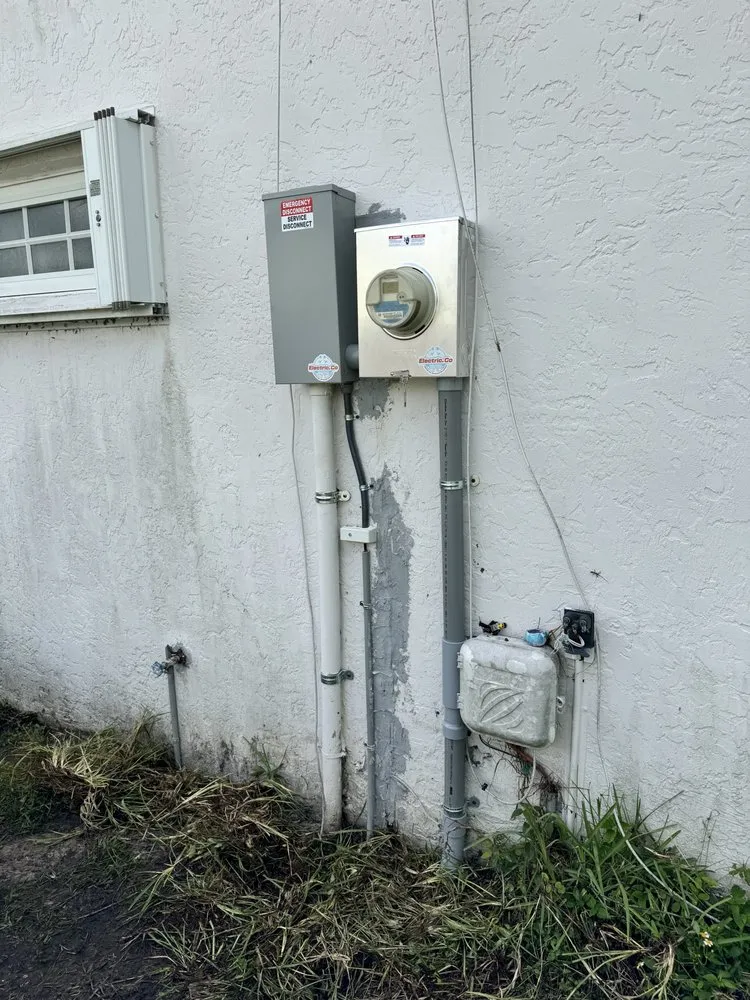 Affordable outlet and switch repair service in Loxahatchee, FL - Electric Co Solutions