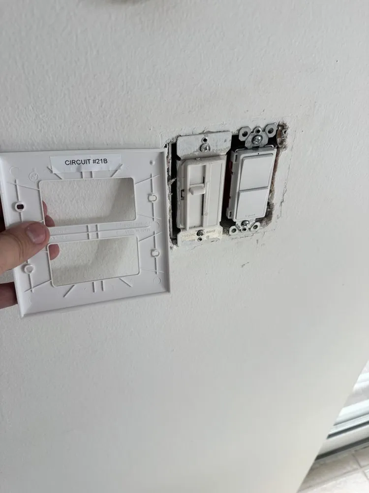 Emergency emergency electrical service experts serving Loxahatchee, FL - Electric Co Solutions