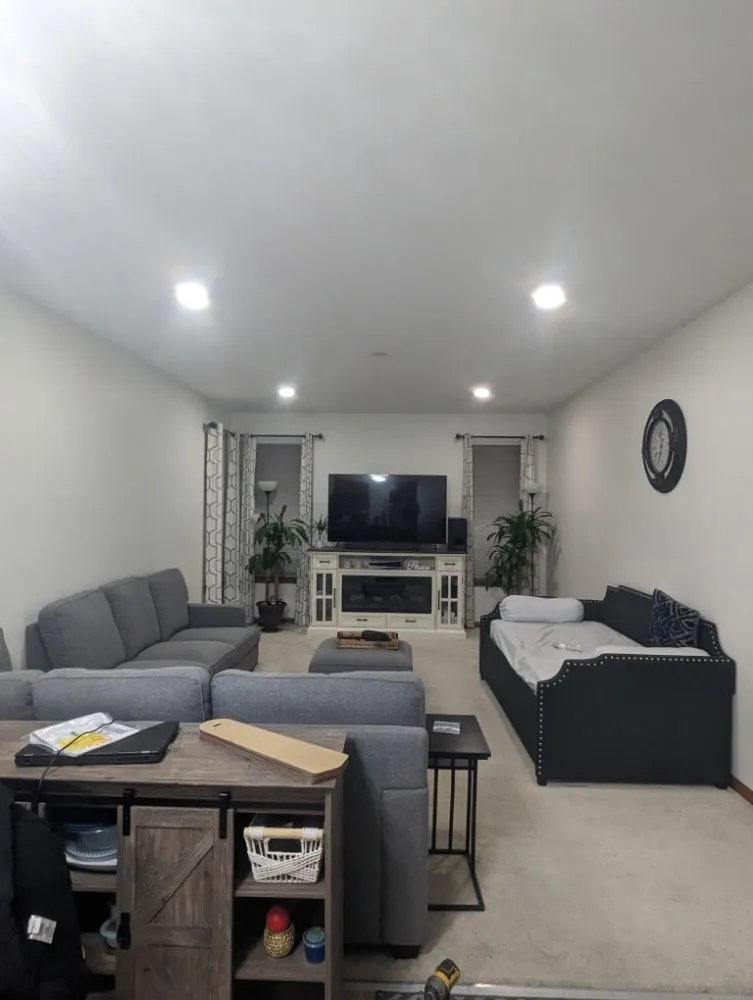 Slide of Electric Cruz